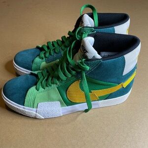 Size 8 - Nike Zoom Blazer Mid Premium SB Mosaic Pack - Aloe Verde 2021